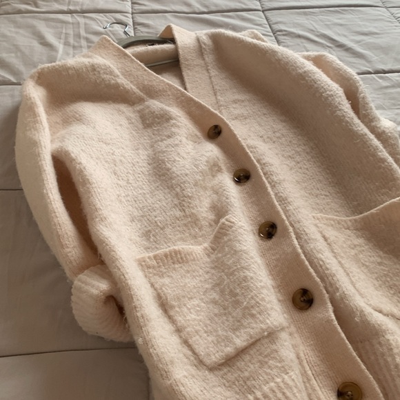 Ann Taylor Cardigan - Picture 3 of 7